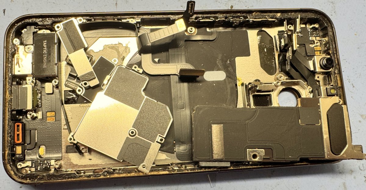 On-the-Spot Phone Repair Melbourne: Fast CBD Service at SIMSIM (2026)