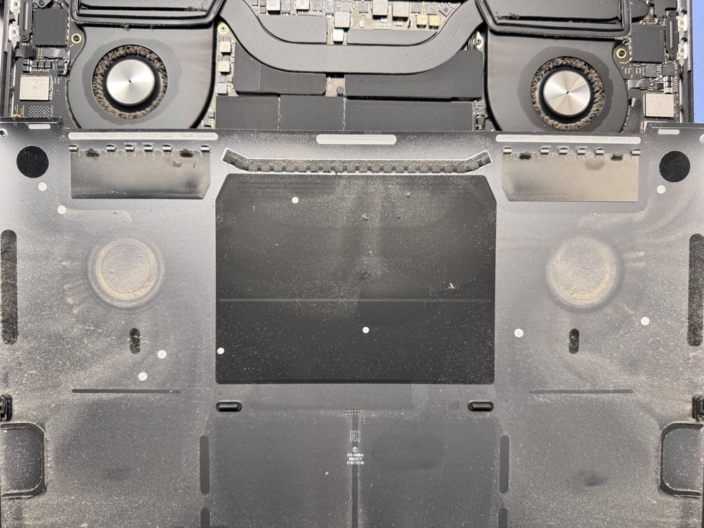 How to Get a MacBook That Won't Turn On to Start